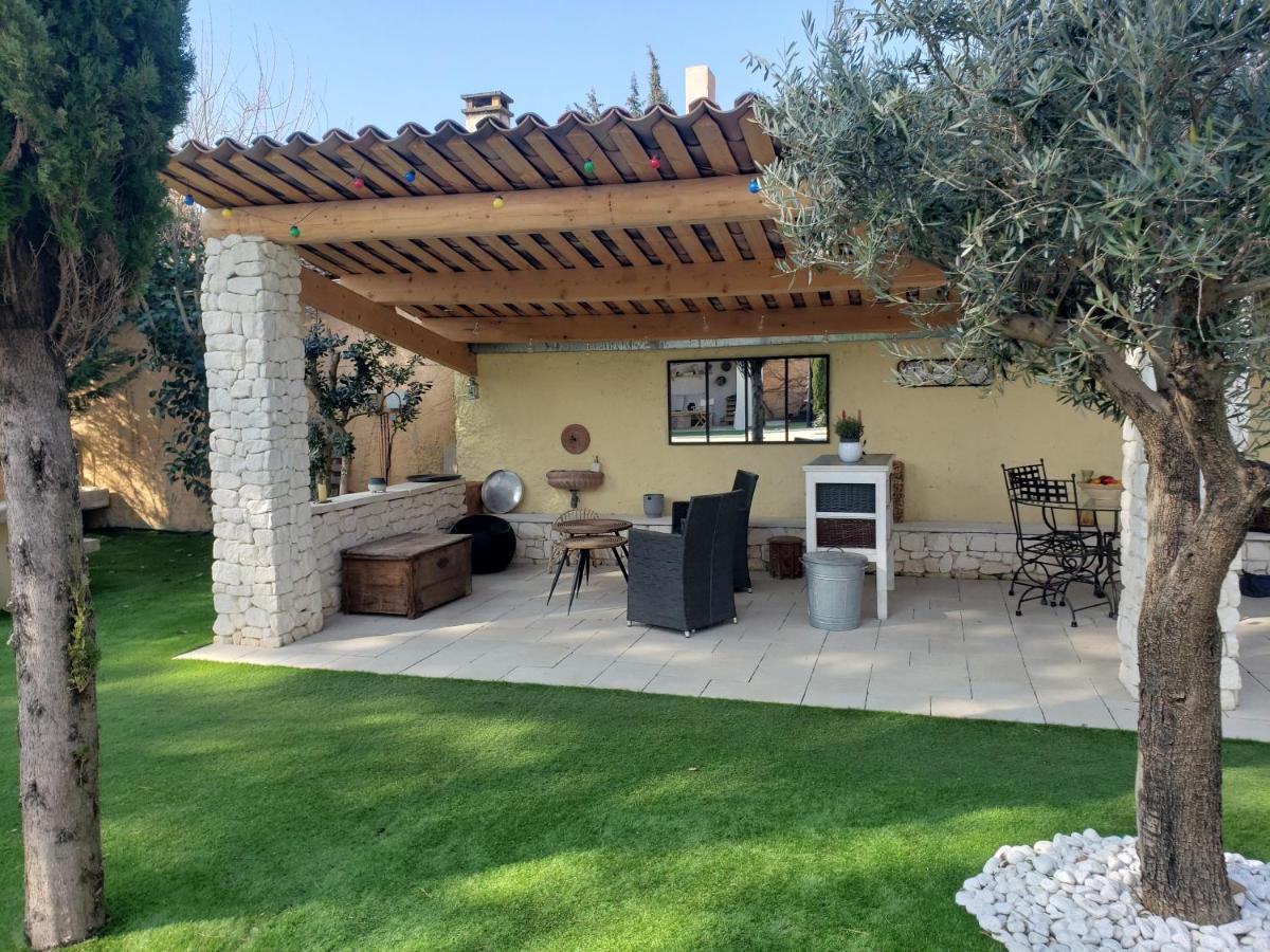 La Maison 1440 LʼIsle-sur-la-Sorgue Екстериор снимка