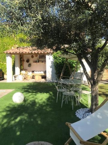 La Maison 1440 LʼIsle-sur-la-Sorgue Екстериор снимка